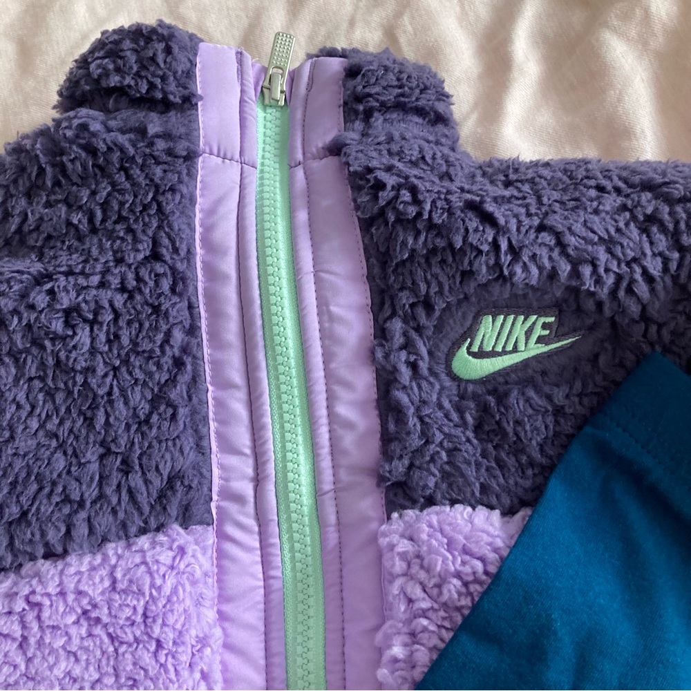 Nike Super Warm Winter Jacker Fluffy Purple leggings set 6247 - Picture 4 of 7
